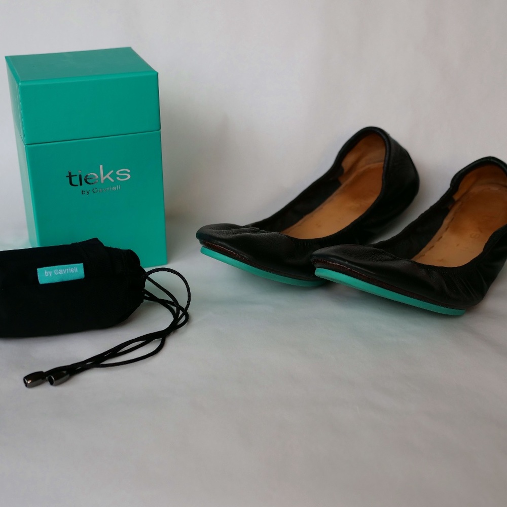 Tieks - Matte Black Ballet Flats - Bag, black carrying bag and box included!